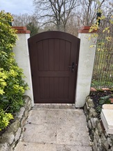 Portillon extérieur en bois