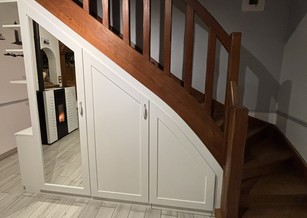 Agencement sous-escalier et contremarches escalier