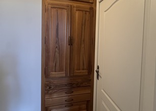 Agencement niche en noyer